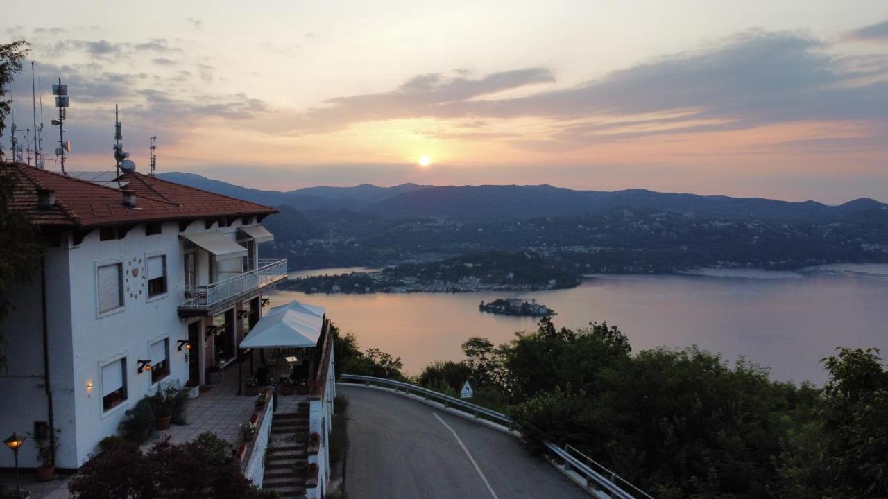Hotel Panoramico Lago D'Orta (Adults Only) Madonna Del Sasso المظهر الخارجي الصورة