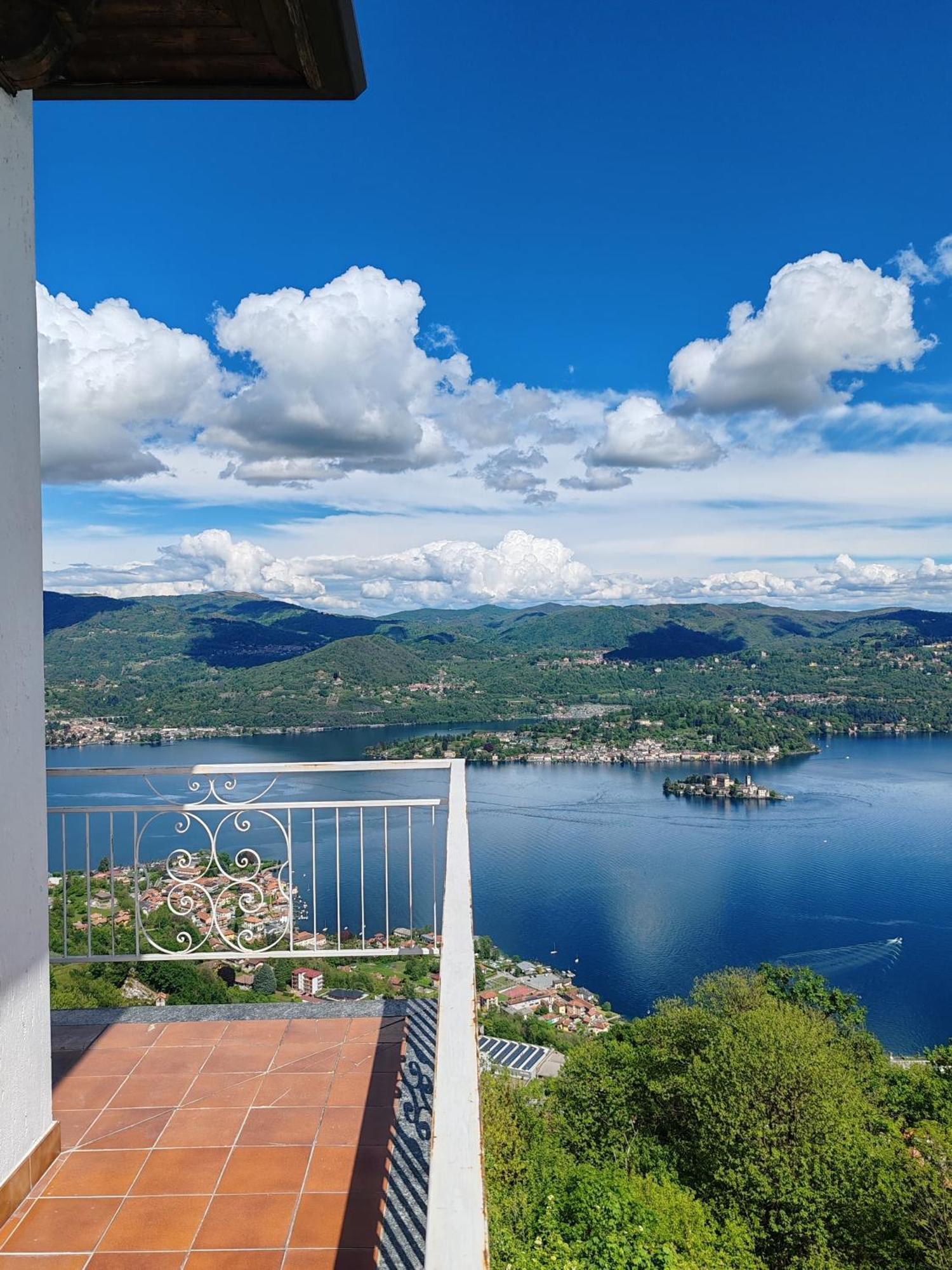 Hotel Panoramico Lago D'Orta (Adults Only) Madonna Del Sasso المظهر الخارجي الصورة