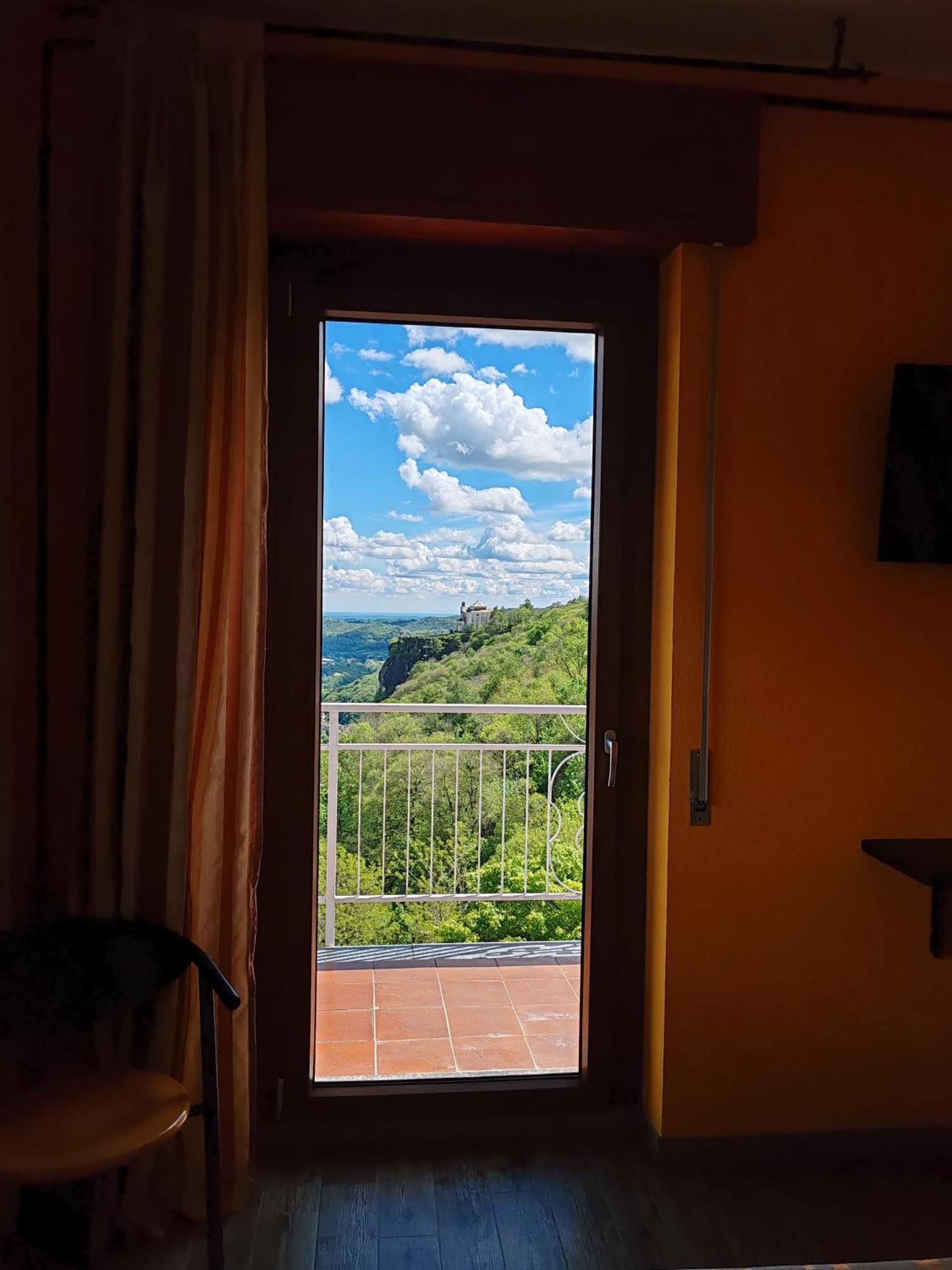 Hotel Panoramico Lago D'Orta (Adults Only) Madonna Del Sasso المظهر الخارجي الصورة