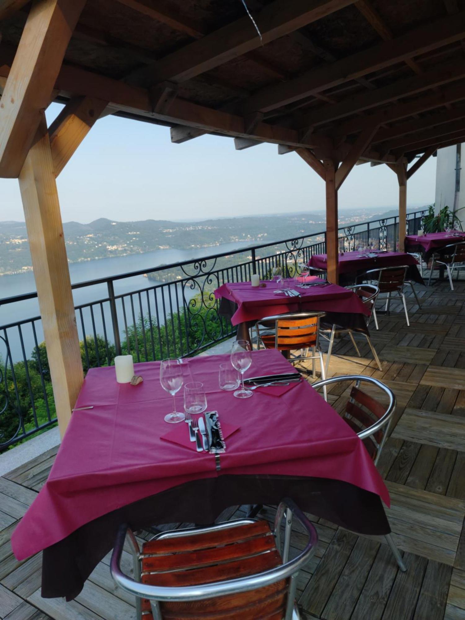 Hotel Panoramico Lago D'Orta (Adults Only) Madonna Del Sasso المظهر الخارجي الصورة