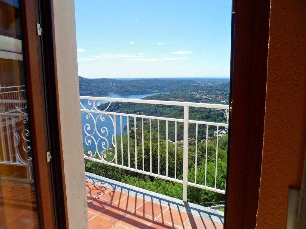 Hotel Panoramico Lago D'Orta (Adults Only) Madonna Del Sasso المظهر الخارجي الصورة